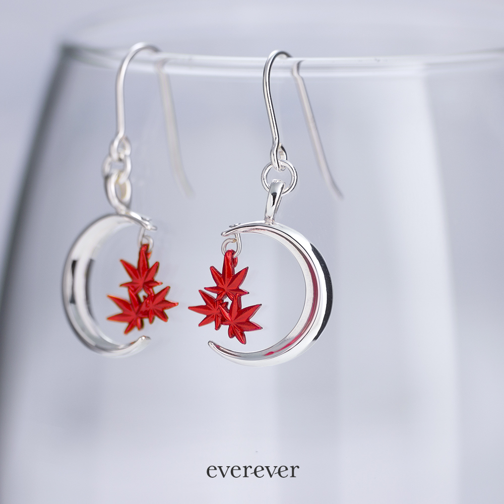 三日月と紅葉ピアス（赤色） | everever